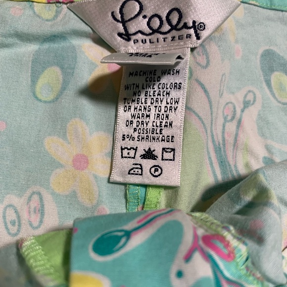 Lilly Pulitzer Colorful Peacock Print Women's Shorts. Size 8. - Picture 4 of 8